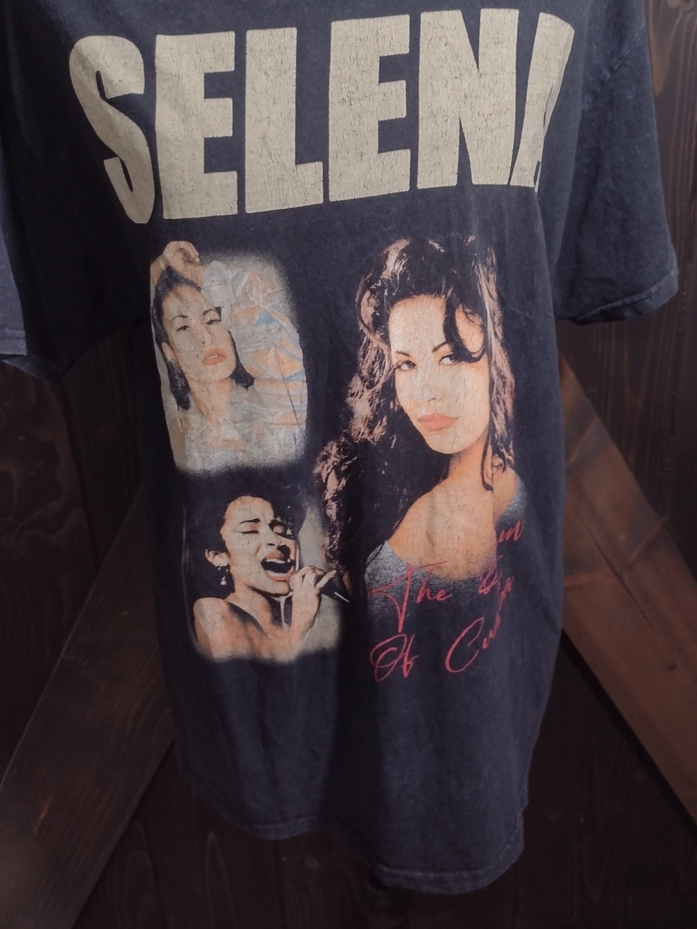 Selena T-shirt Size Medium